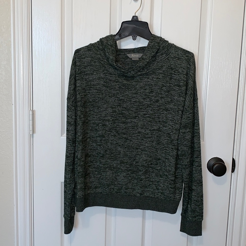 Natural Reflection hooded Long sleeve top